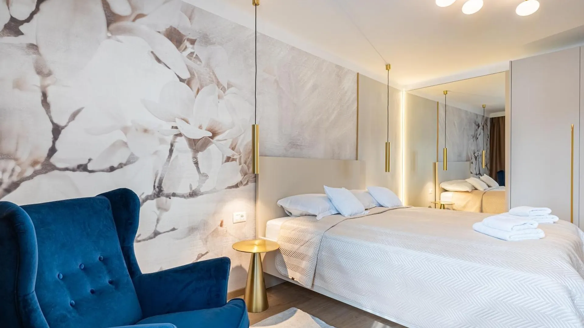 Bella Vista Apartment Cres