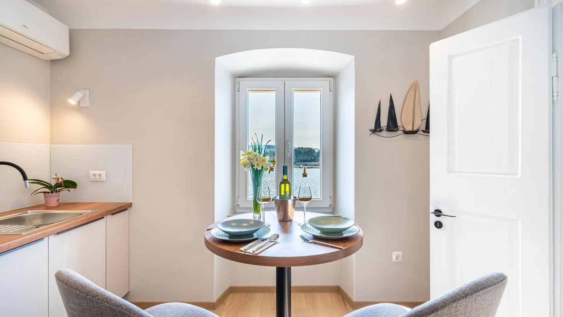 Bella Vista Apartment Cres 0*,